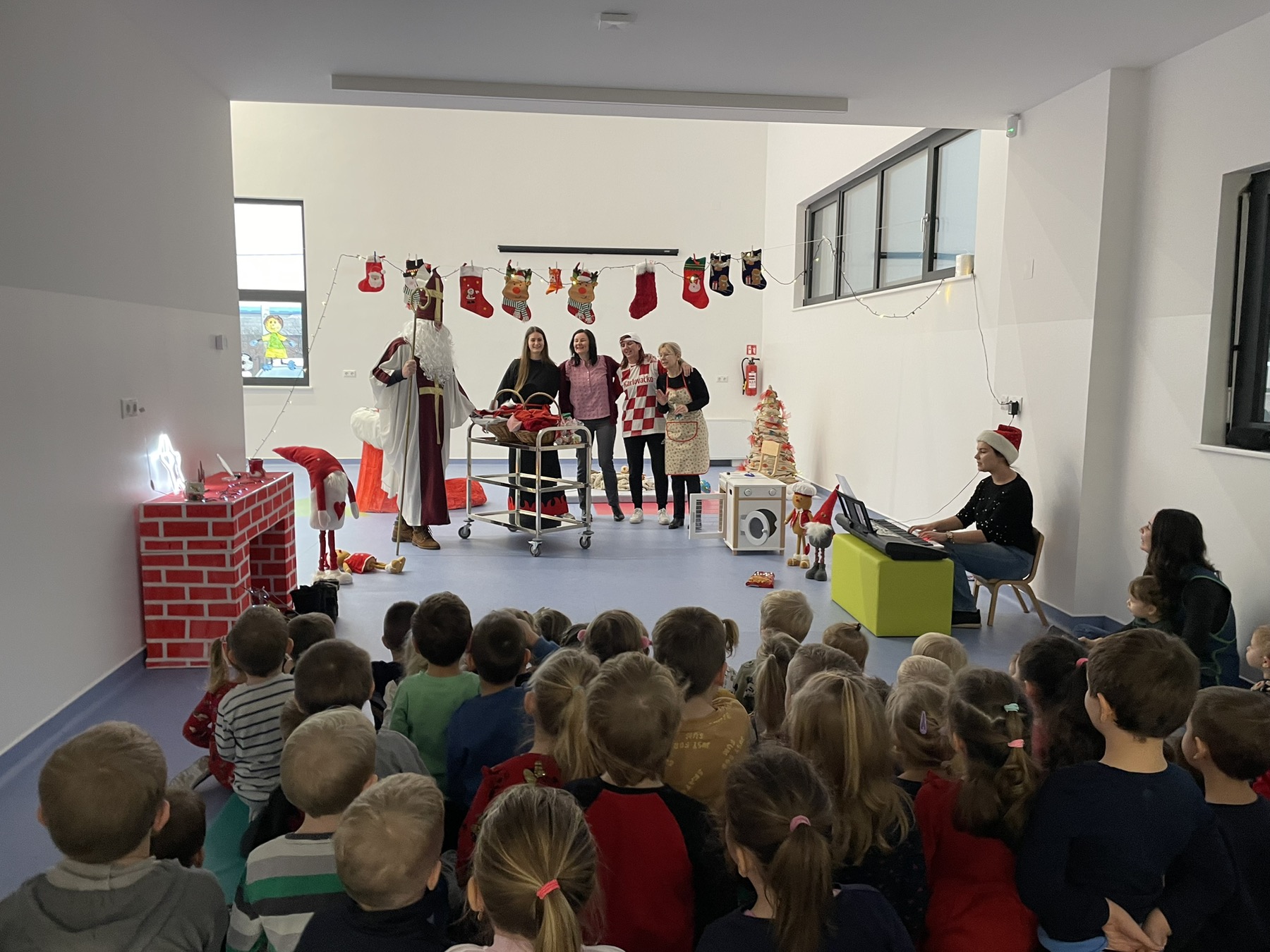 opina nedelie sveti nikola u zvoniu i lastavici (1)