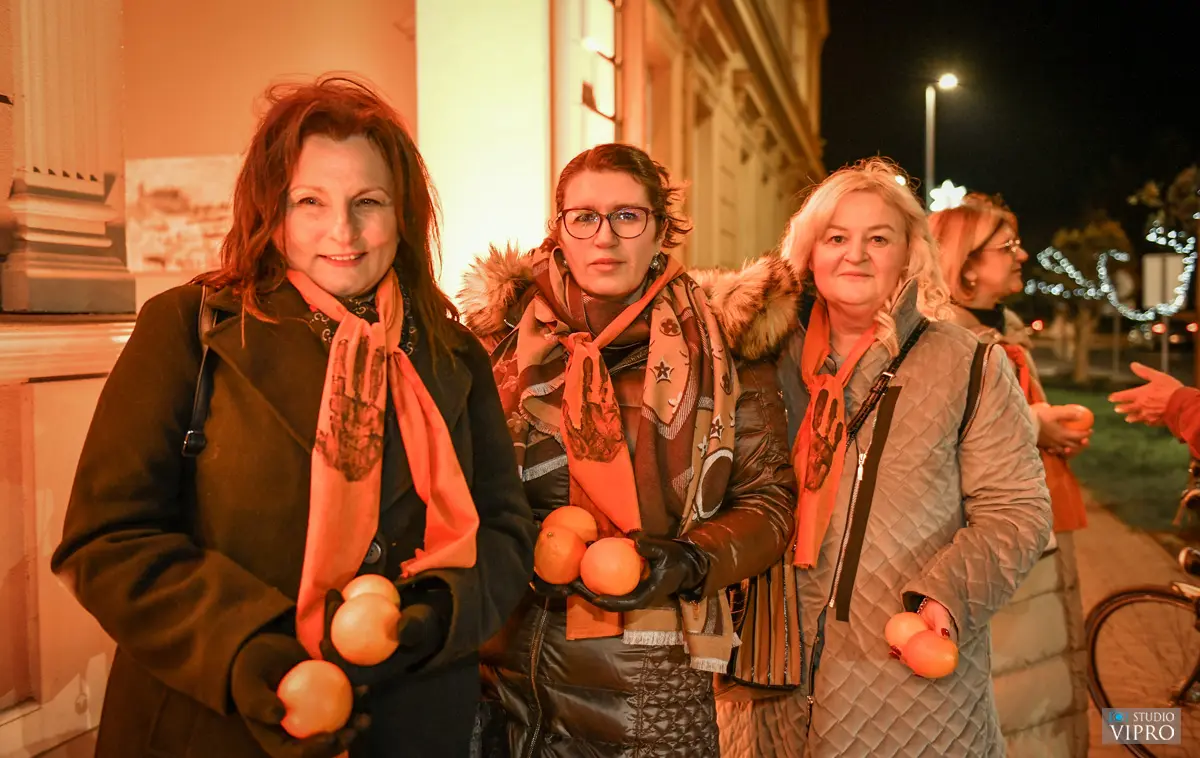 orange the world, grad prelog narančasto,inner wheel (18)