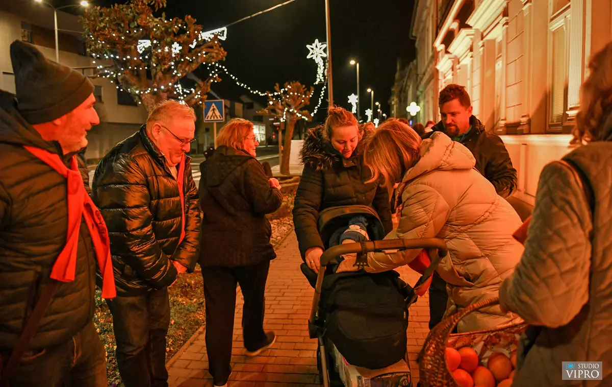 orange the world, grad prelog narančasto,inner wheel (7)