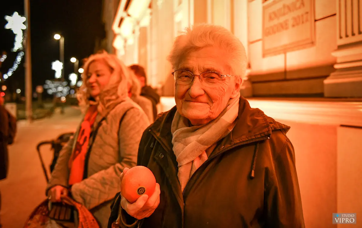 orange the world, grad prelog narančasto,inner wheel (9)