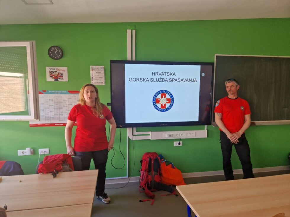 oš belica ftičeki (3) oš belica ftičeki (3)