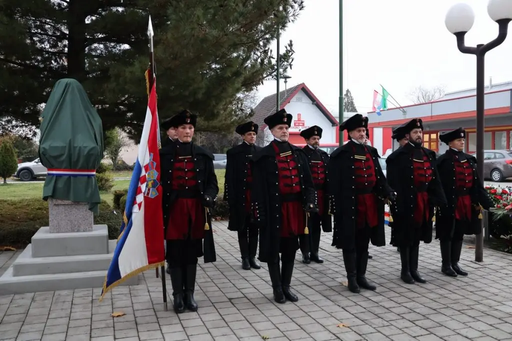 otkrivanje biste nikola zrinski (50)