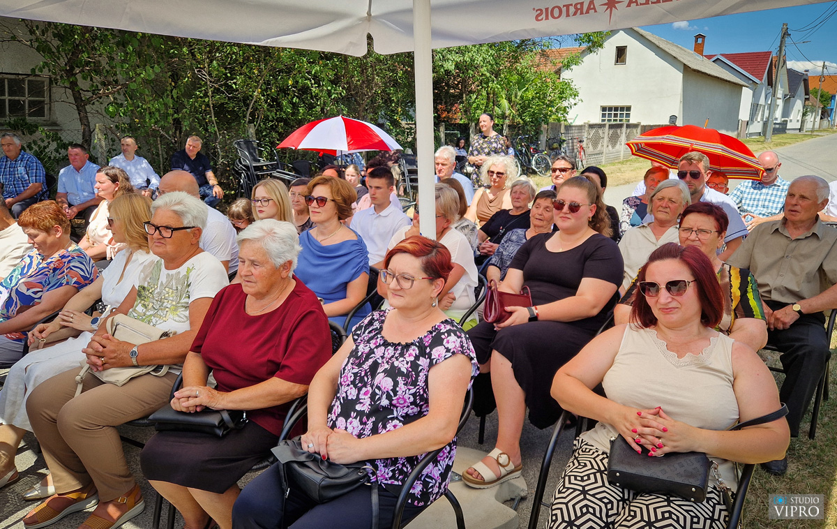 otok,misno slavlje 100 godina kapele (22)