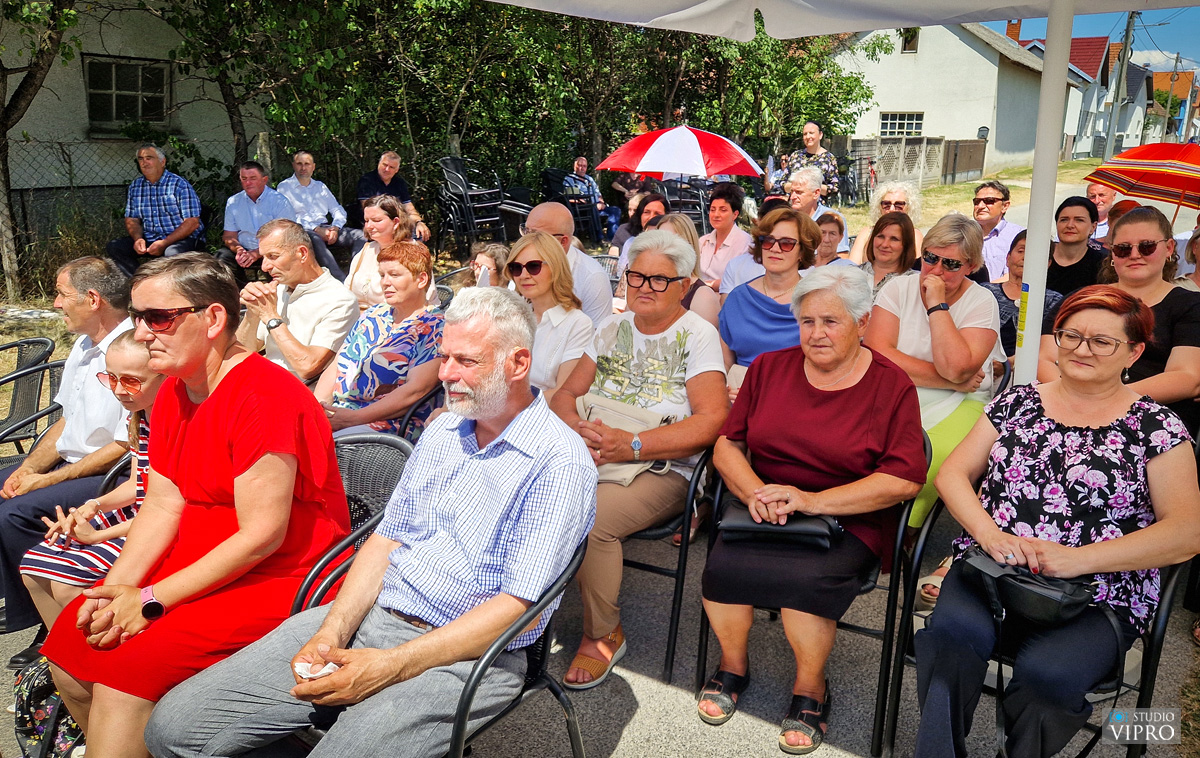 otok,misno slavlje 100 godina kapele (23)