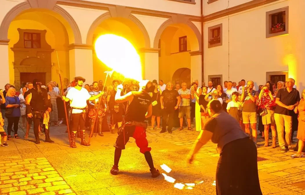 otvaranje,grad čakovec,porcijunkulovo (6) otvaranje,grad čakovec,porcijunkulovo (6)