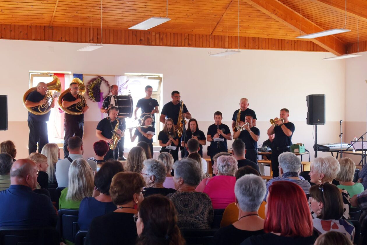 otvorenje društvenog doma Štefanec (1) otvorenje društvenog doma Štefanec (1)