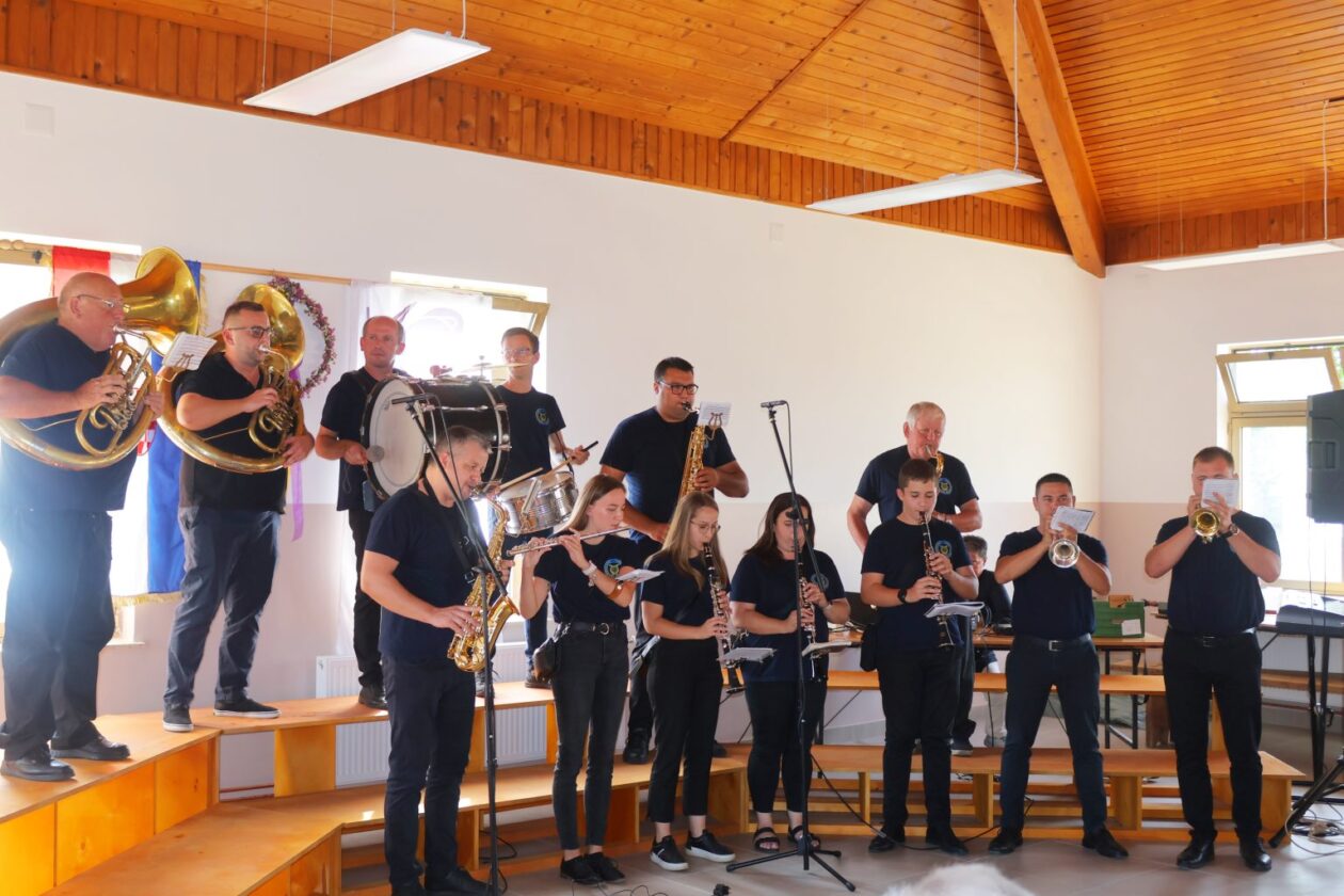 otvorenje društvenog doma Štefanec (25) otvorenje društvenog doma Štefanec (25)