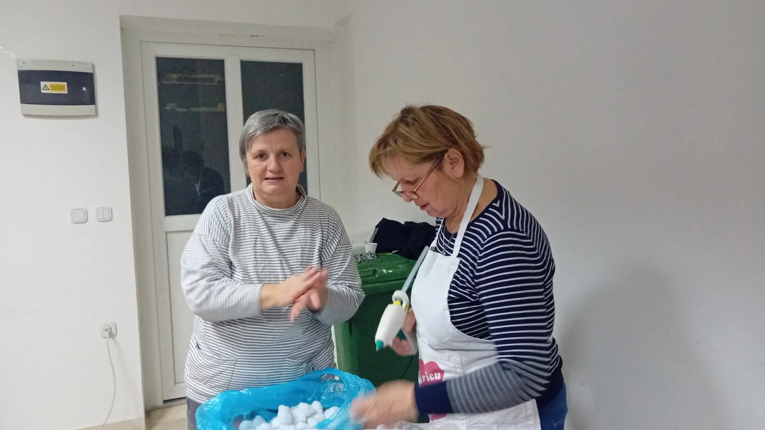 ovčice iz Pušćina.najbolja maska NEdelišće fašnik (1) ovčice iz Pušćina.najbolja maska NEdelišće fašnik (1)