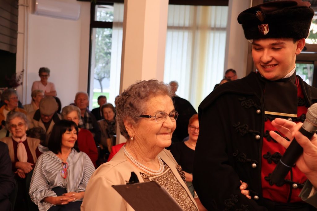 park,dom za starije i nemoćne čakovec (2) park,dom za starije i nemoćne čakovec (2)
