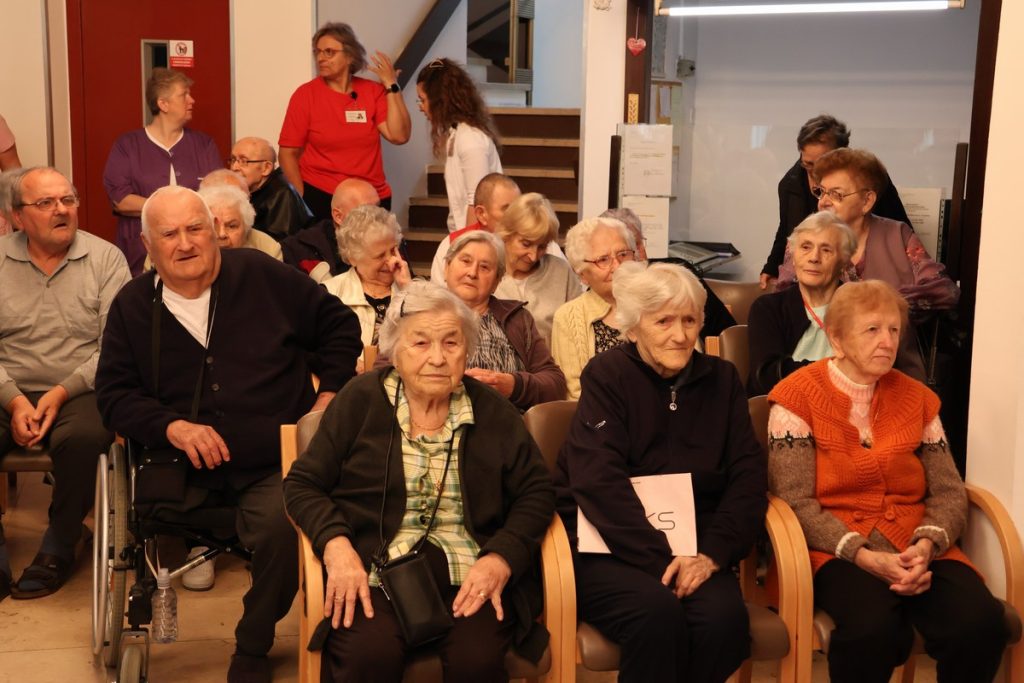 park,dom za starije i nemoćne čakovec (22)
