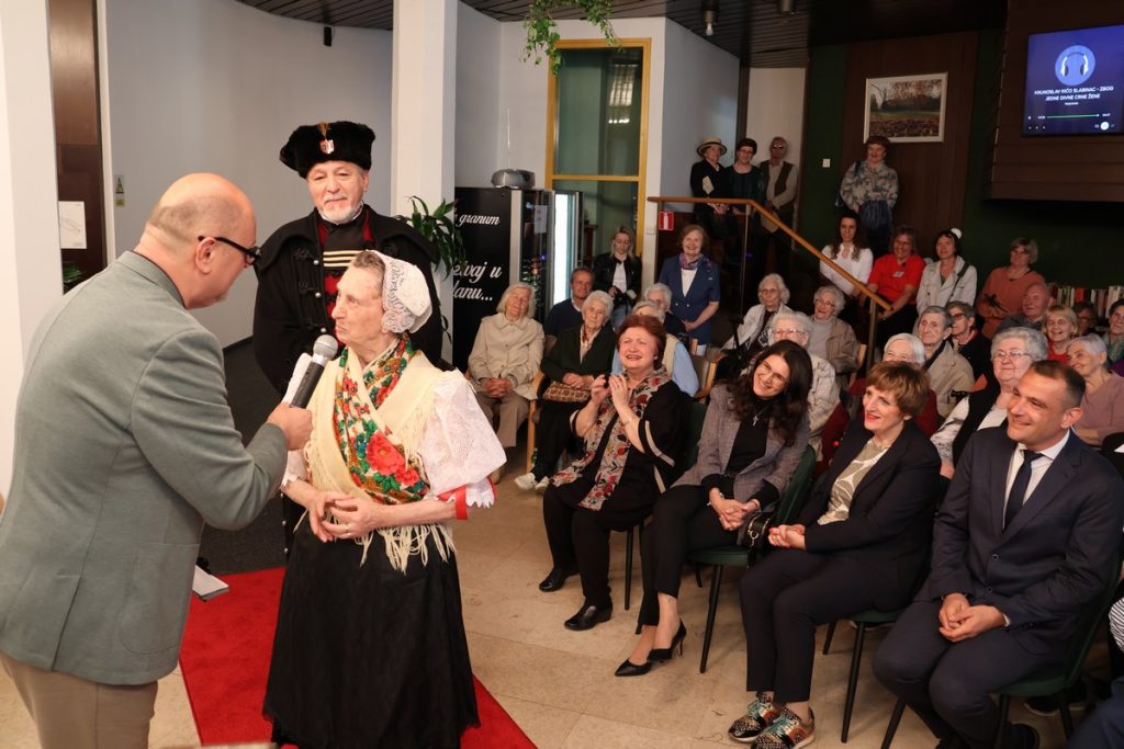 park,dom za starije i nemoćne čakovec (39)