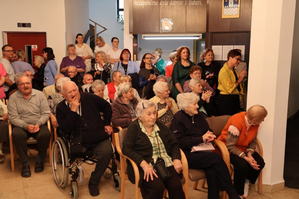 park,dom za starije i nemoćne čakovec (40)