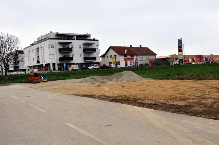 parkiralište Svetojelenska (4)