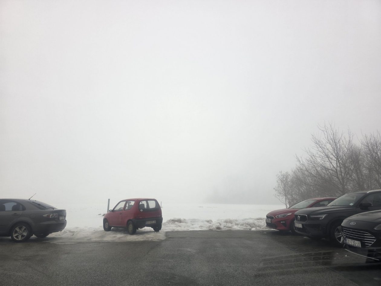 parkiralište bolnica snijeg gužva (17) parkiralište bolnica snijeg gužva (17)