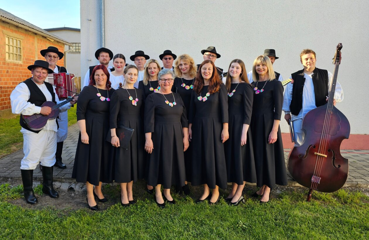 Petra Mustać Petra Mustać