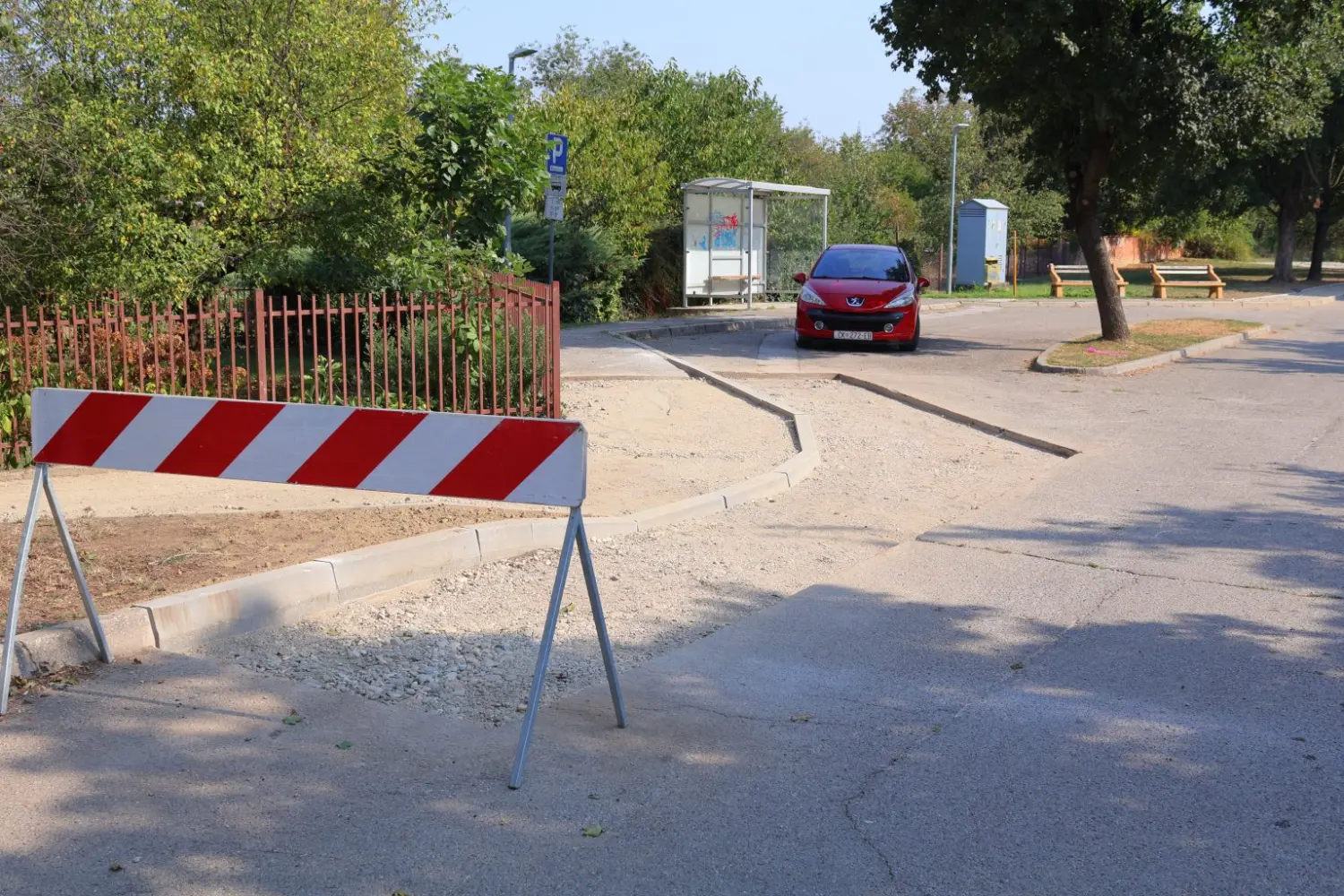 pješačka staza I. osnovna škola (11) pješačka staza I. osnovna škola (11)