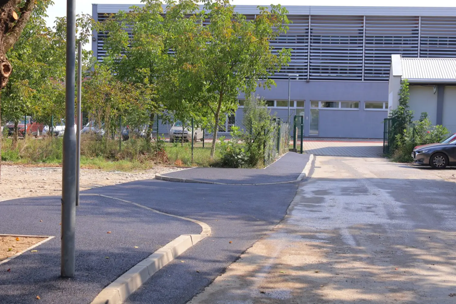 pješačka staza I. osnovna škola (3) pješačka staza I. osnovna škola (3)