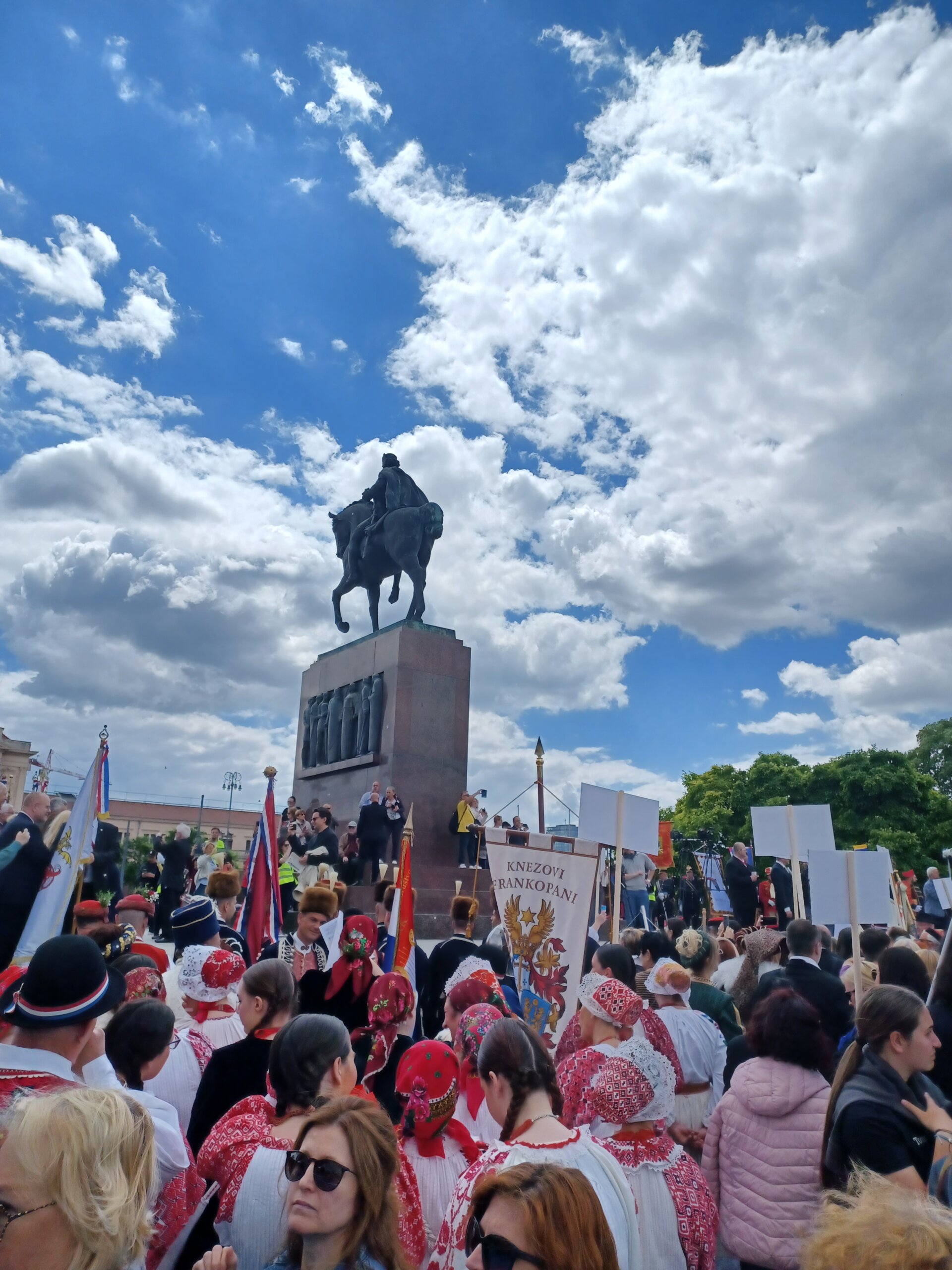 pjevački zbor sveti juraj na bregu (2) pjevački zbor sveti juraj na bregu (2)