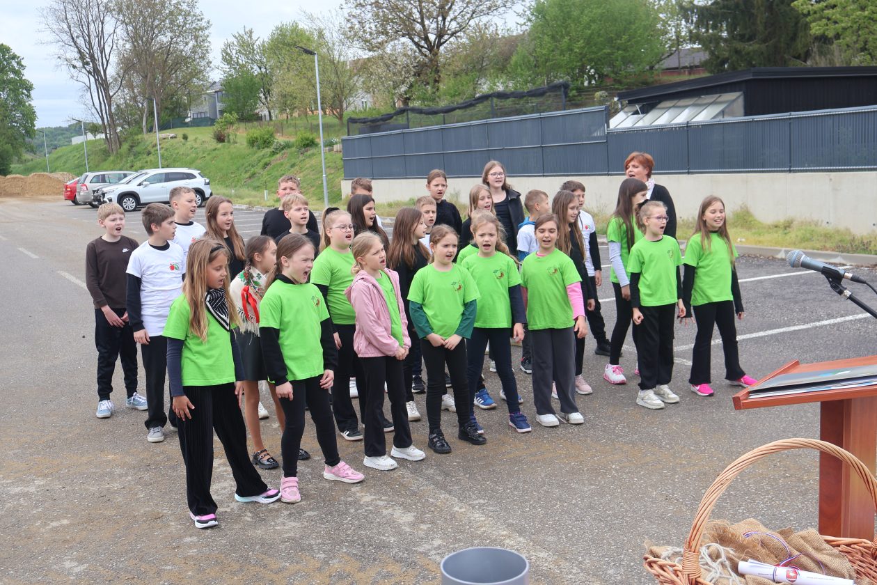 polaganje vremenske kapsule (1)