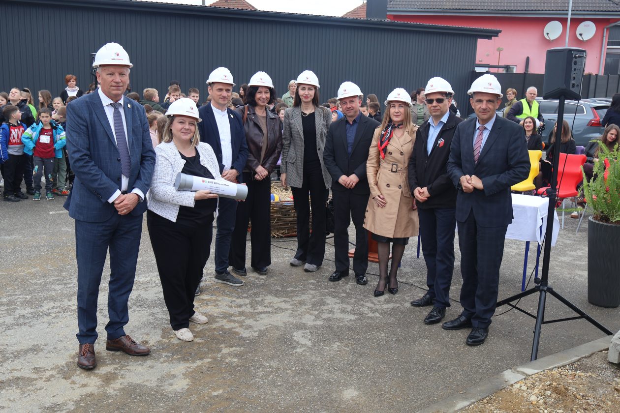 polaganje vremenske kapsule (52)