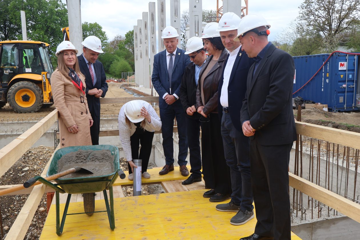 polaganje vremenske kapsule (56)