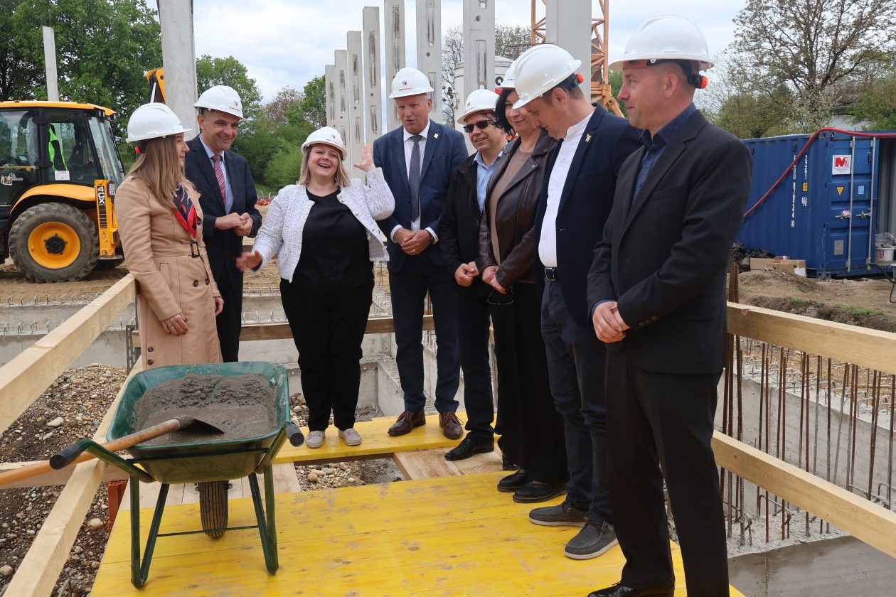 polaganje vremenske kapsule (57)