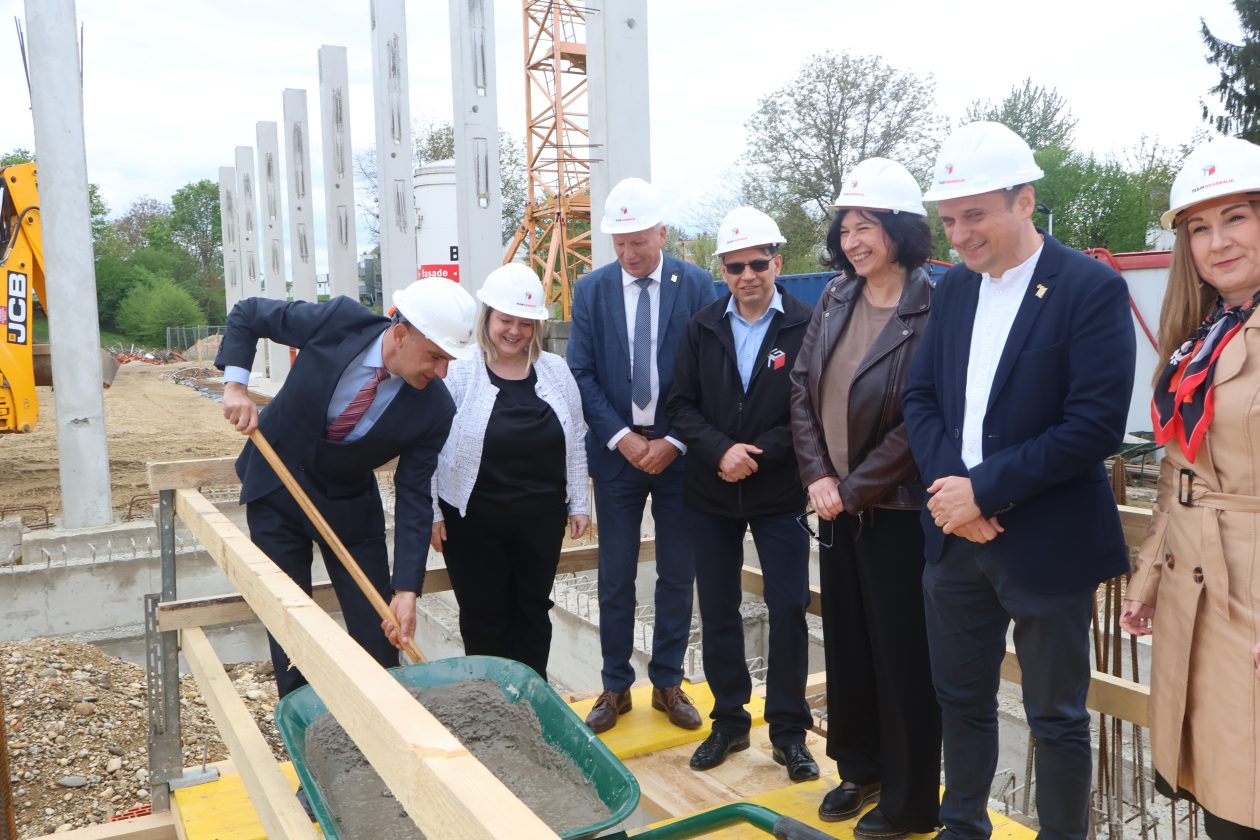 polaganje vremenske kapsule (60)