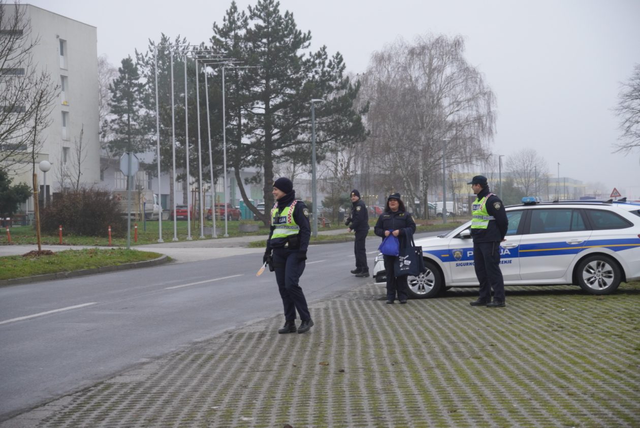 policija akcija vozači ilustracija (22) policija akcija vozači ilustracija (22)