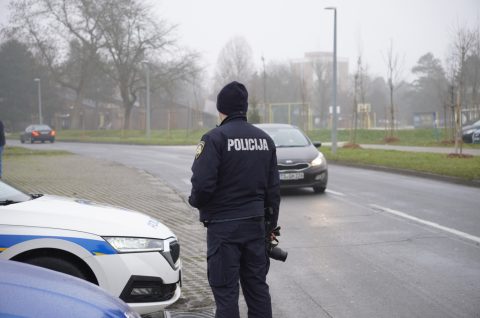 policija akcija vozači ilustracija (3) policija akcija vozači ilustracija (3)