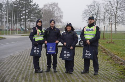 policija akcija vozači ilustracija (39)