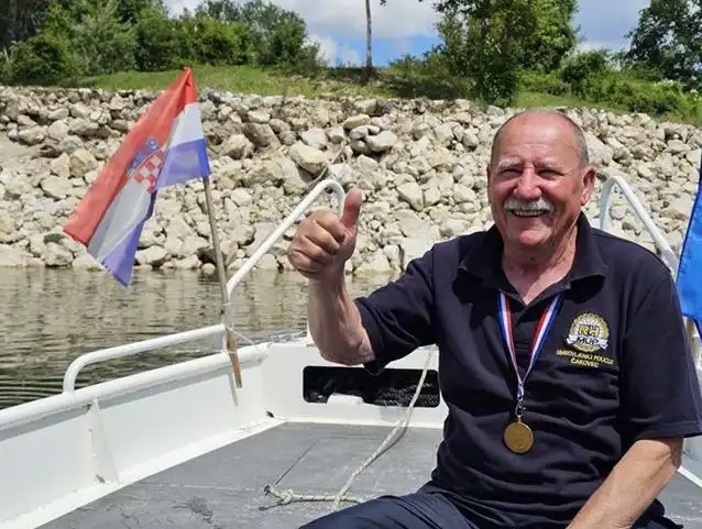 policija – druženje (4) policija – druženje (4)