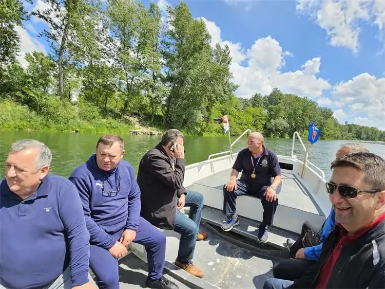 policija – druženje (5) policija – druženje (5)