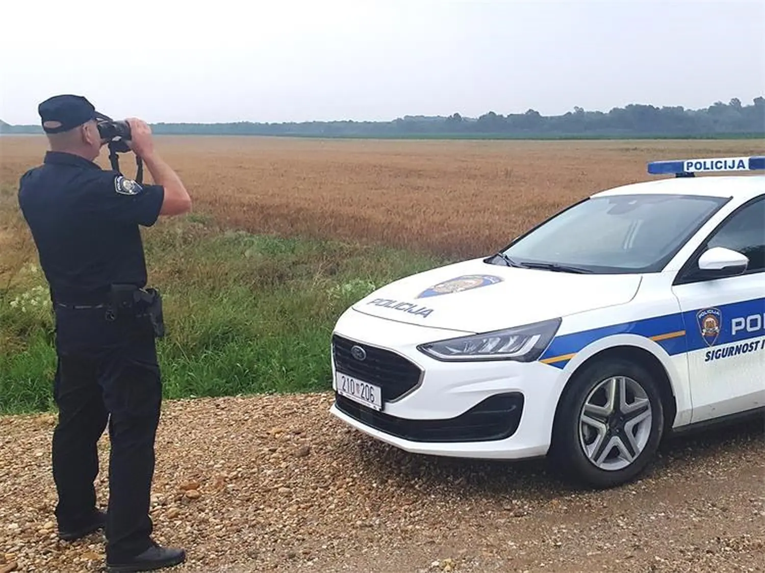 policija dalekozor policija dalekozor