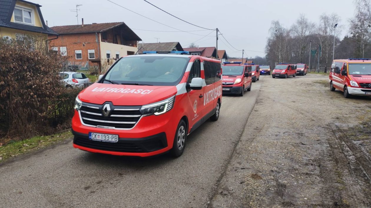 posljednji ispraćaj vatrogasci Damir Novak (1)