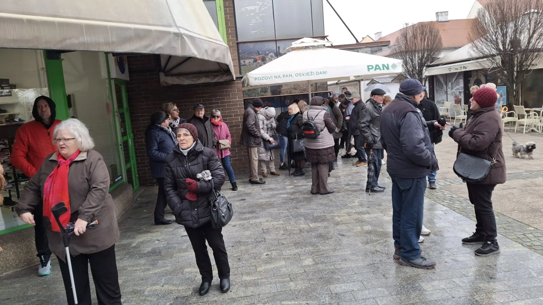 potpisivanje peticije za smjenu hrena, bolnica,čakovec (13)