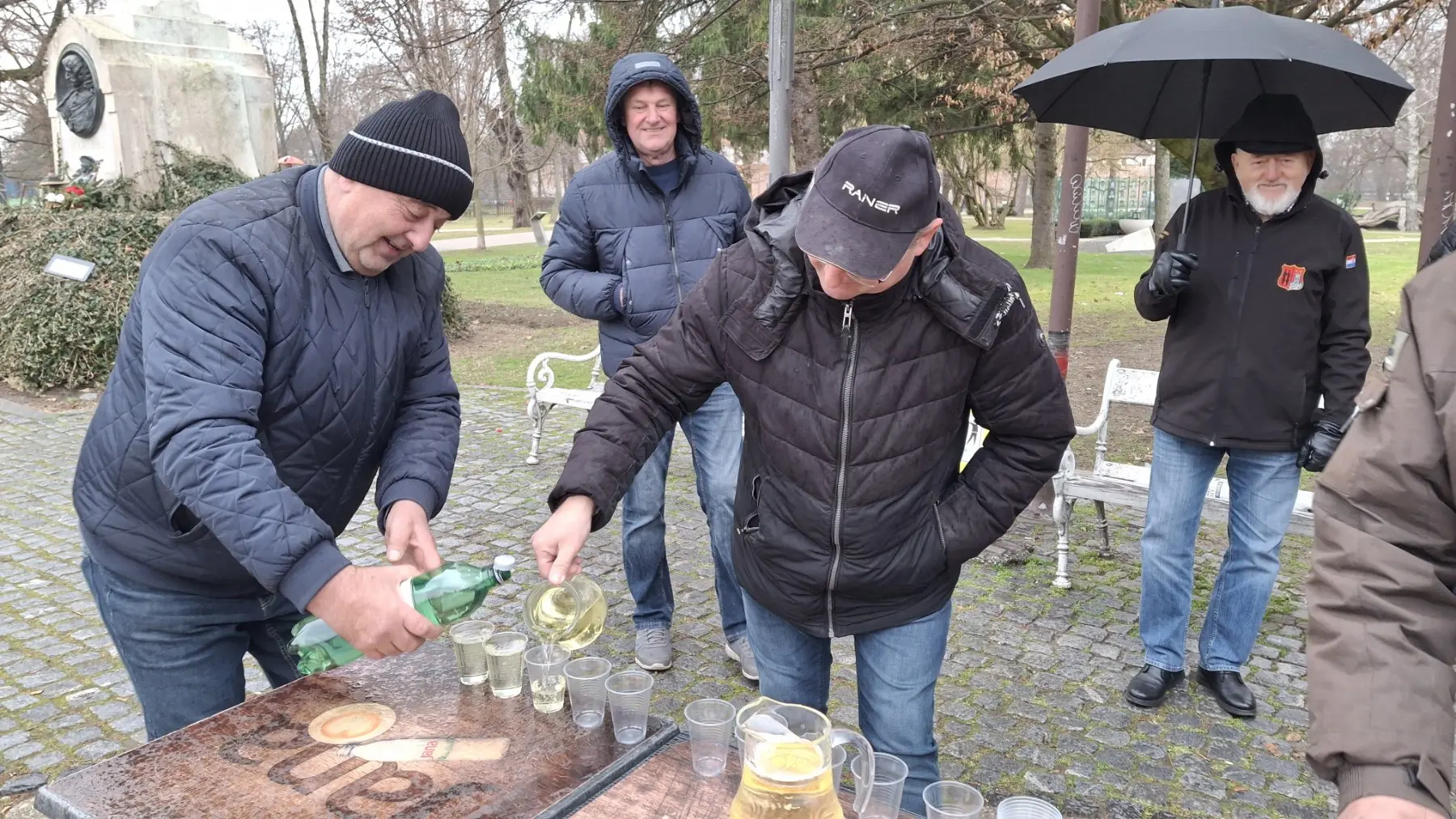 potpisivanje peticije za smjenu hrena, bolnica,čakovec (7)