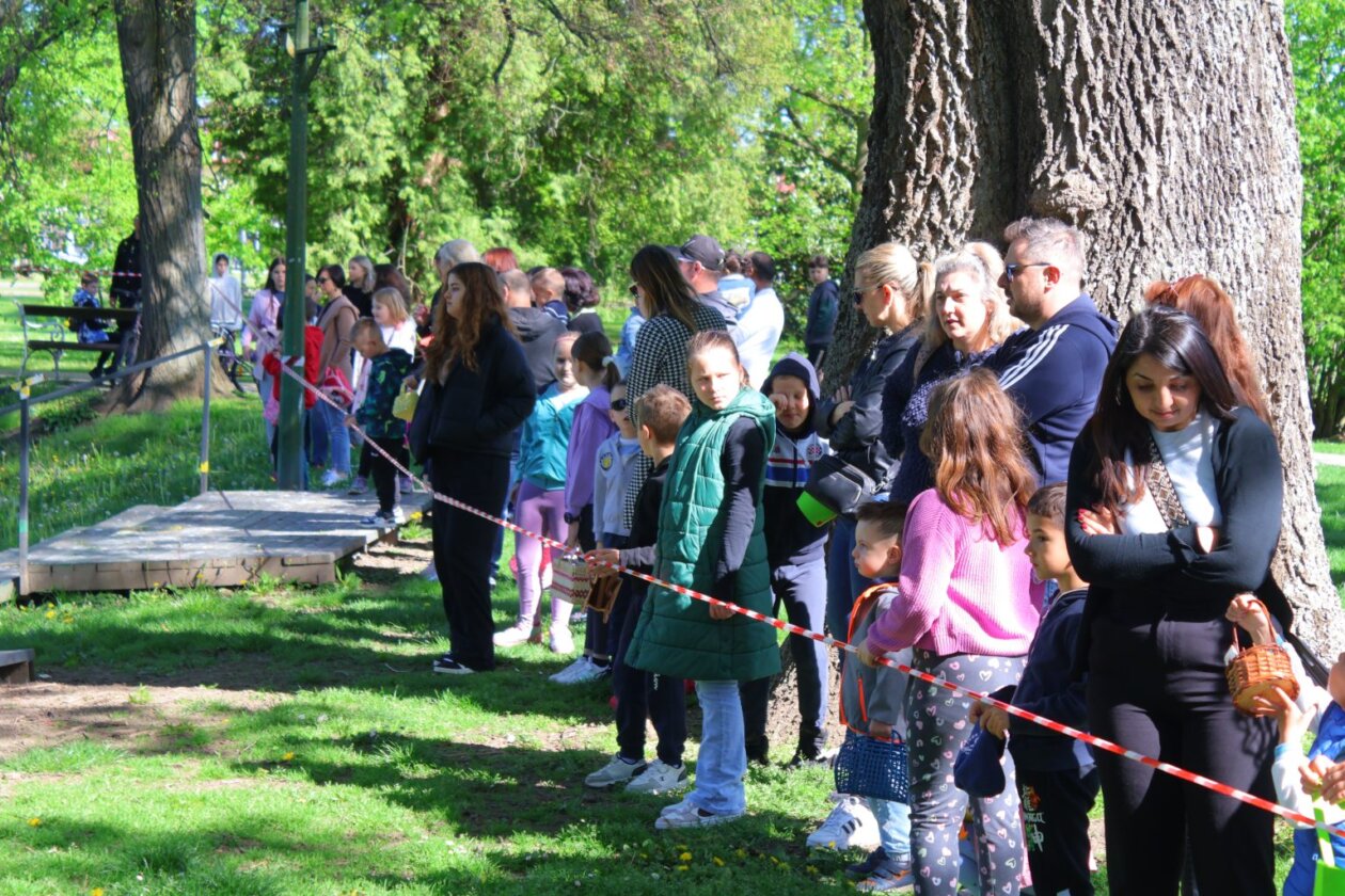 potraga za uskrsnim jajima,lov na pisanice, čakovec 2025 (3)