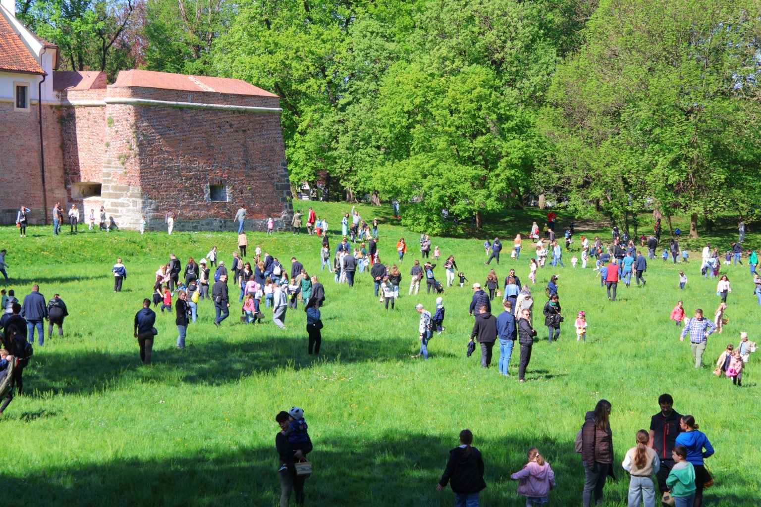 potraga za uskrsnim jajima,lov na pisanice, čakovec 2025 (35) potraga za uskrsnim jajima,lov na pisanice, čakovec 2025 (35)