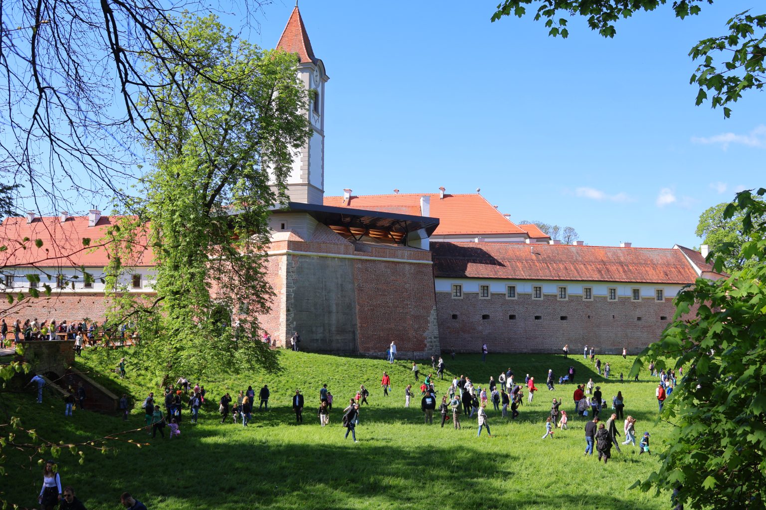 potraga za uskrsnim jajima,lov na pisanice, čakovec 2025 (37) potraga za uskrsnim jajima,lov na pisanice, čakovec 2025 (37)