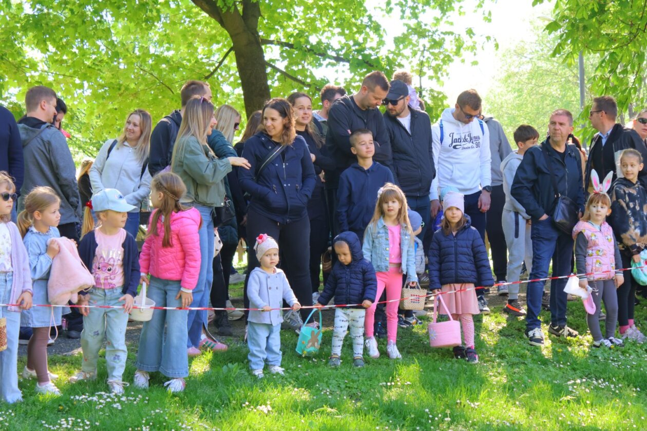 potraga za uskrsnim jajima,lov na pisanice, čakovec 2025 (7)