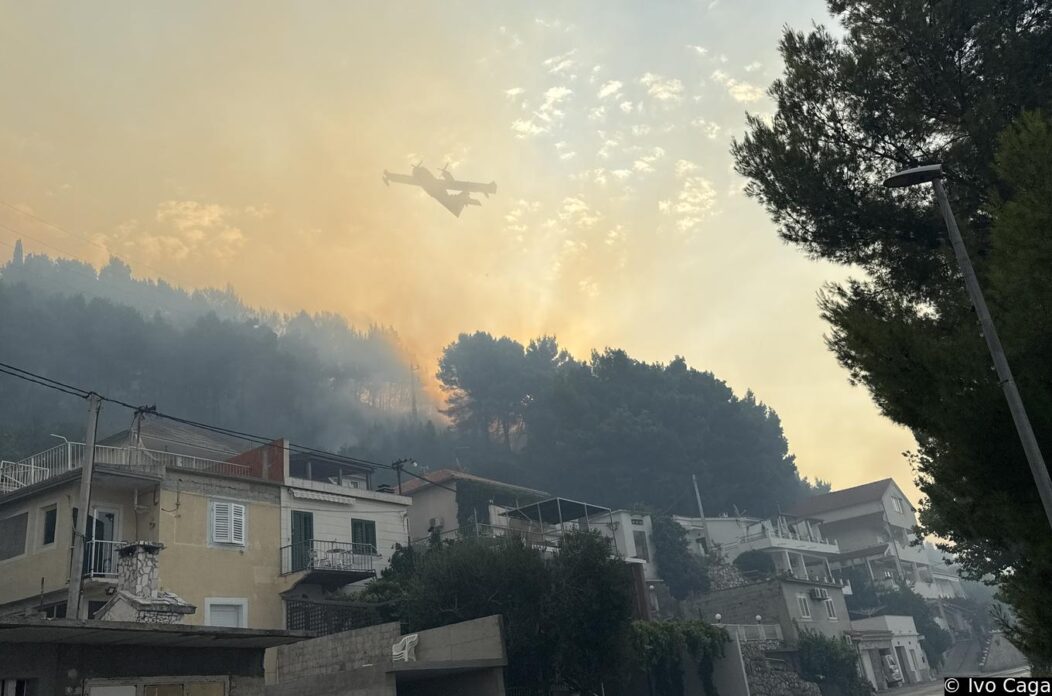 Veliki požar iznad Krila Jesenice Veliki požar iznad Krila Jesenice