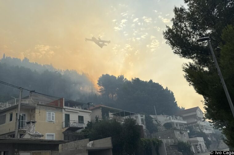 Veliki požar iznad Krila Jesenice
