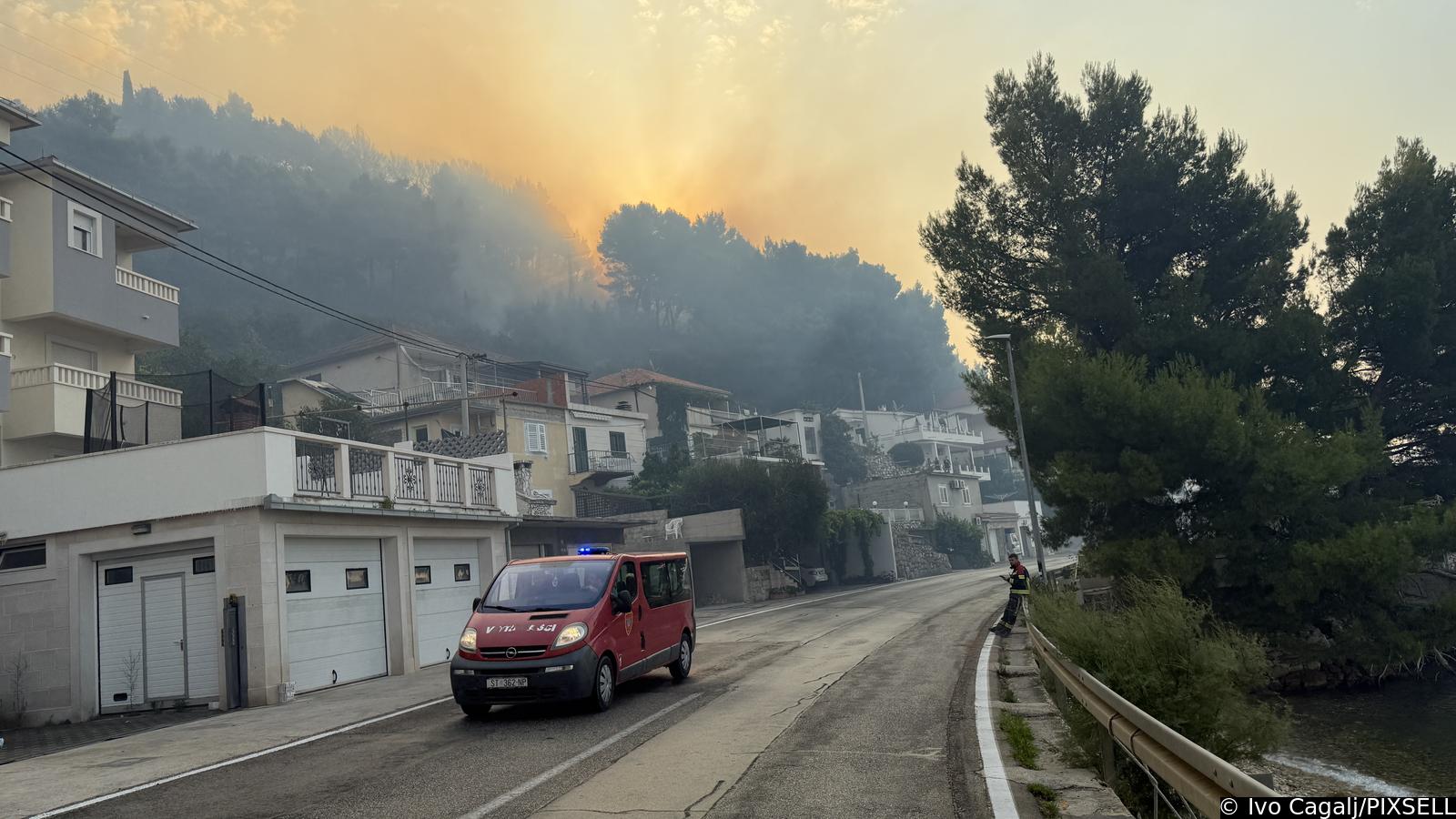 Veliki požar iznad Krila Jesenice Veliki požar iznad Krila Jesenice
