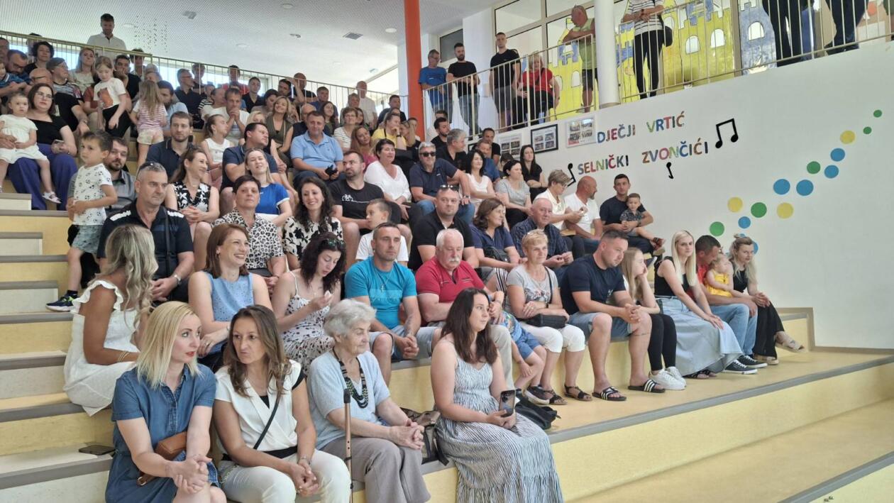 predskolci selnicki zvoncici 2025 (75) predskolci selnicki zvoncici 2025 (75)