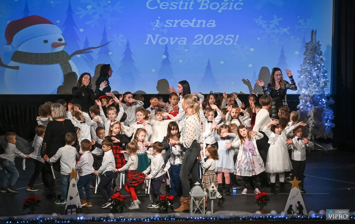 predstava vrtić fijolica 2024 (11)