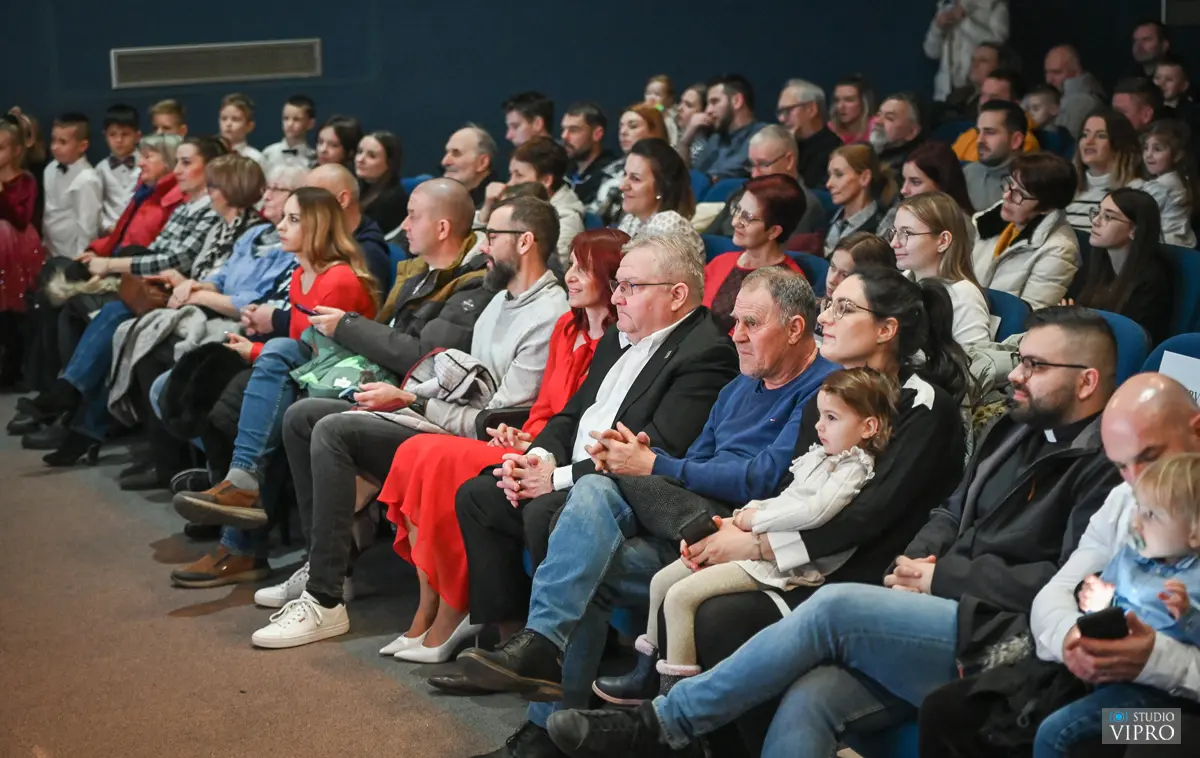 predstava vrtić fijolica 2024 (14)