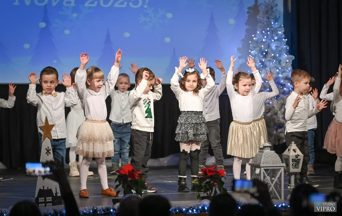 predstava vrtić fijolica 2024 (4)