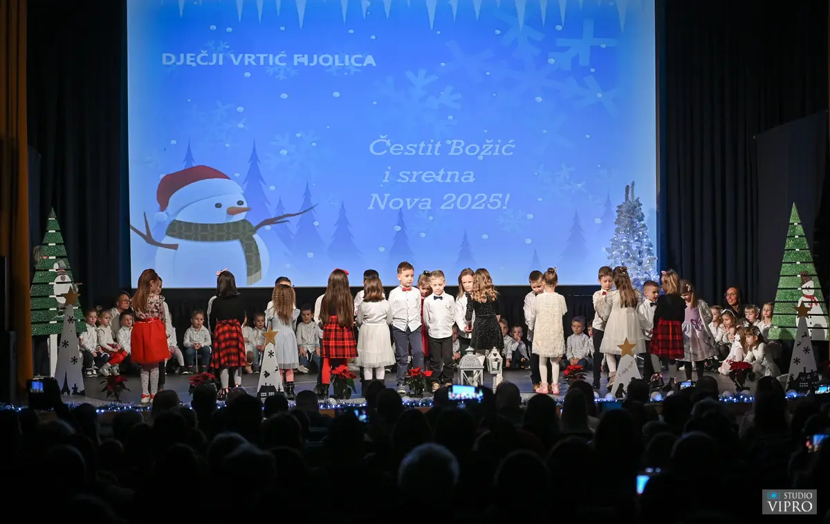 predstava vrtić fijolica 2024 (6)