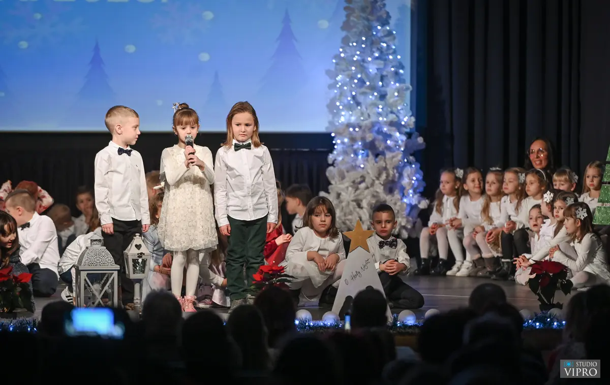 predstava vrtić fijolica 2024 (8)