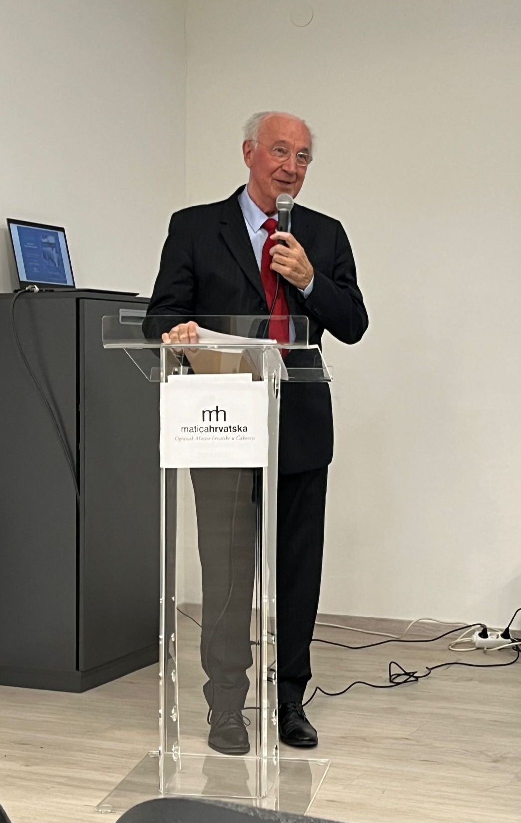 predstavljanje knjige Matica Hrvatska Čakovec (7) Mijo Bergovec predstavljanje knjige Matica Hrvatska Čakovec (7) Mijo Bergovec